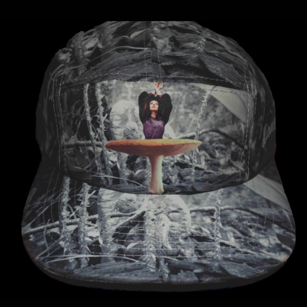5 panel mushroom hat adjustable